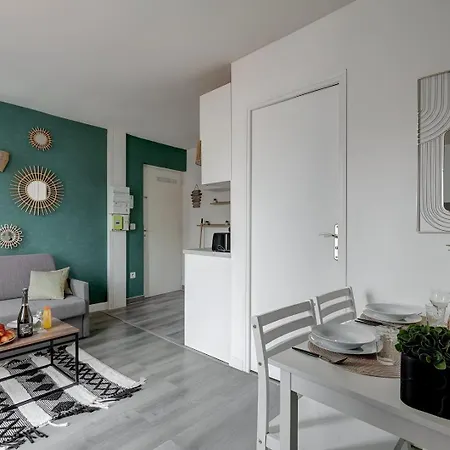 Bluestay 203 - Charming Apartment
