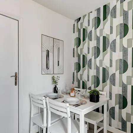 Bluestay 203 - Charming * Bagnolet